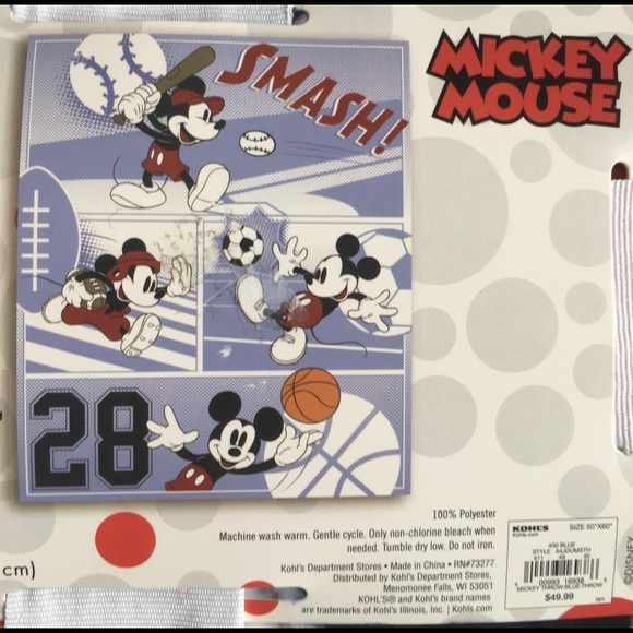 ⬇️New Mickey Mouse throw - Picture 2 of 3